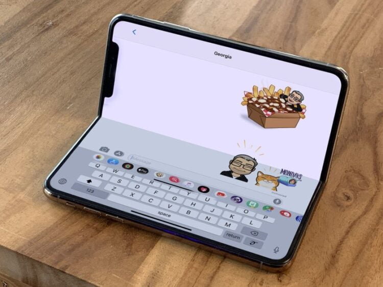 foldable iphone 2020