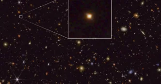 Weird Galaxy Could Help Astronomers Study Early Stars