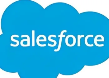 Salesforce Unveils AI-Driven Bank Complaint Summaries