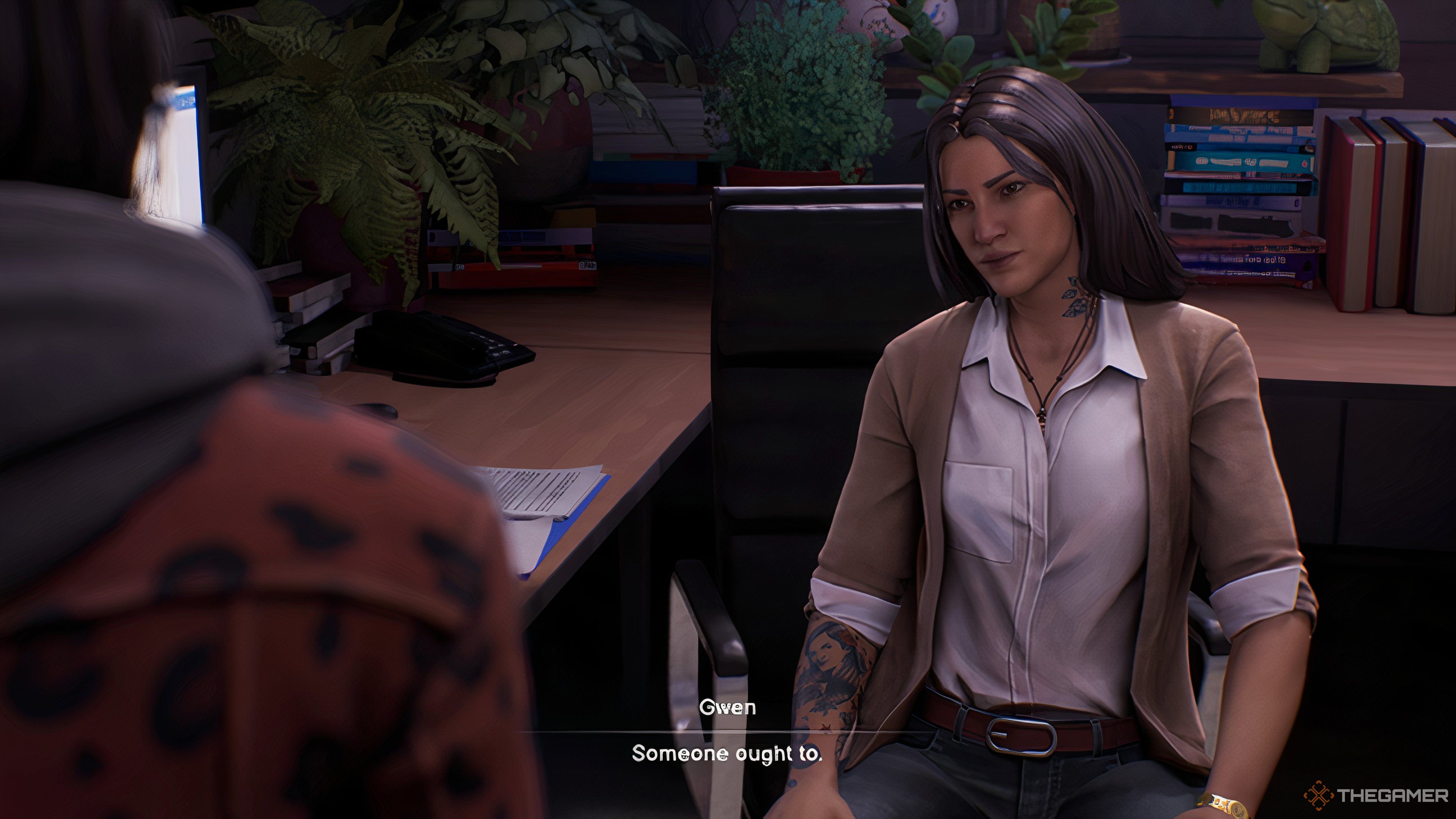 Gwen Letting You Read Safi's Manuscript In Life Is Strange: Double Exposure.