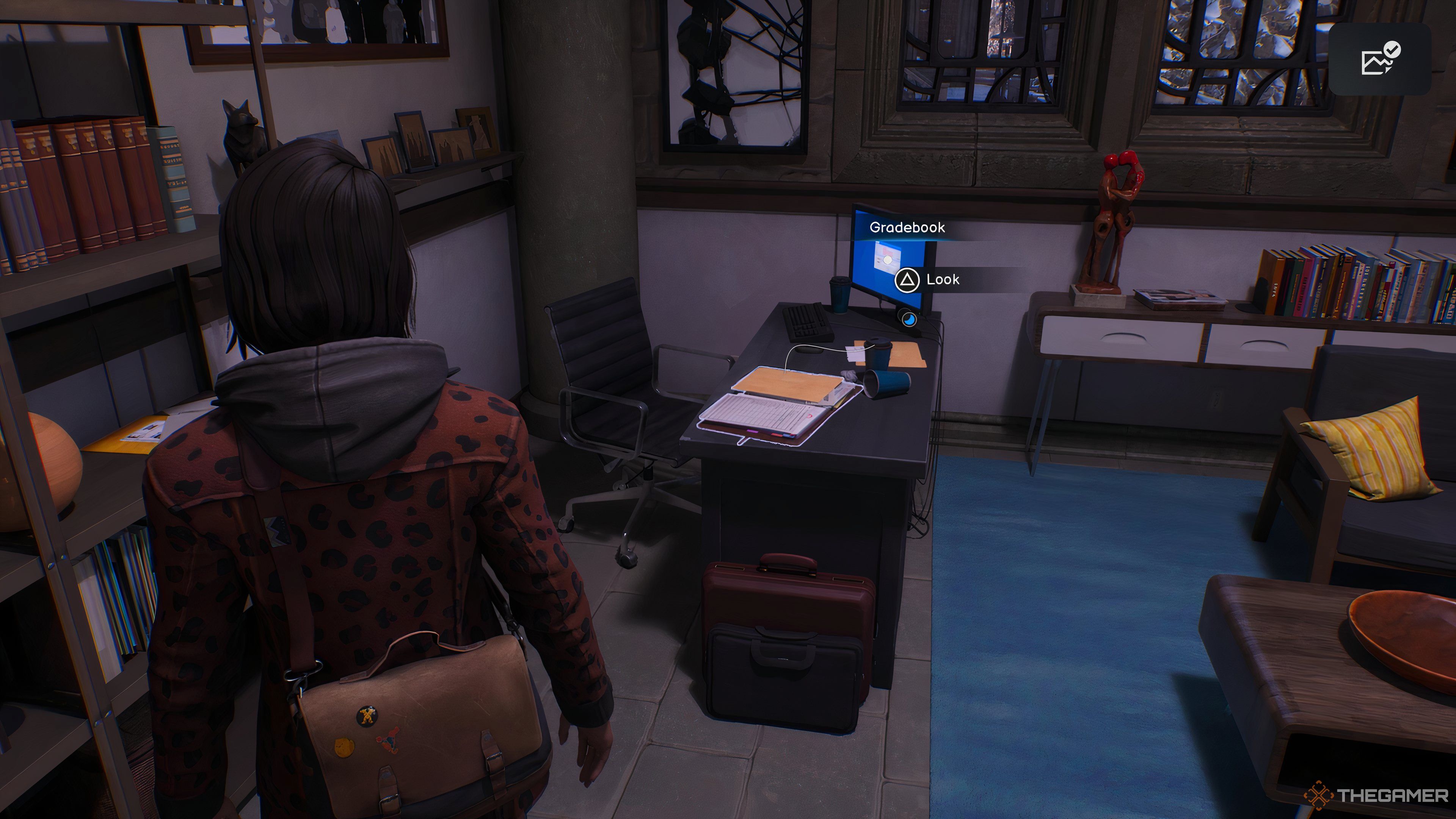 Professor Carlsen's Desk And Computer In Life Is Strange: Double Exposure.