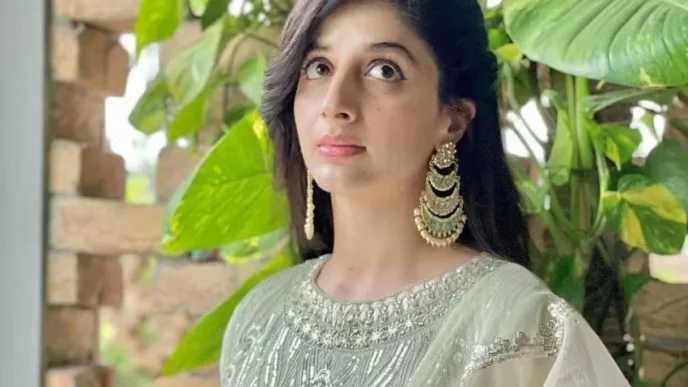 Mawra Hocane Rings in Her Birthday in Dubai