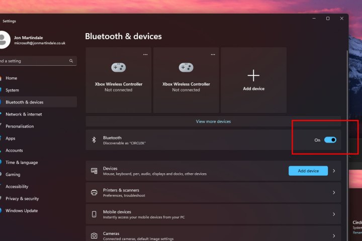 Windows 11 Bluetooth settings menu.