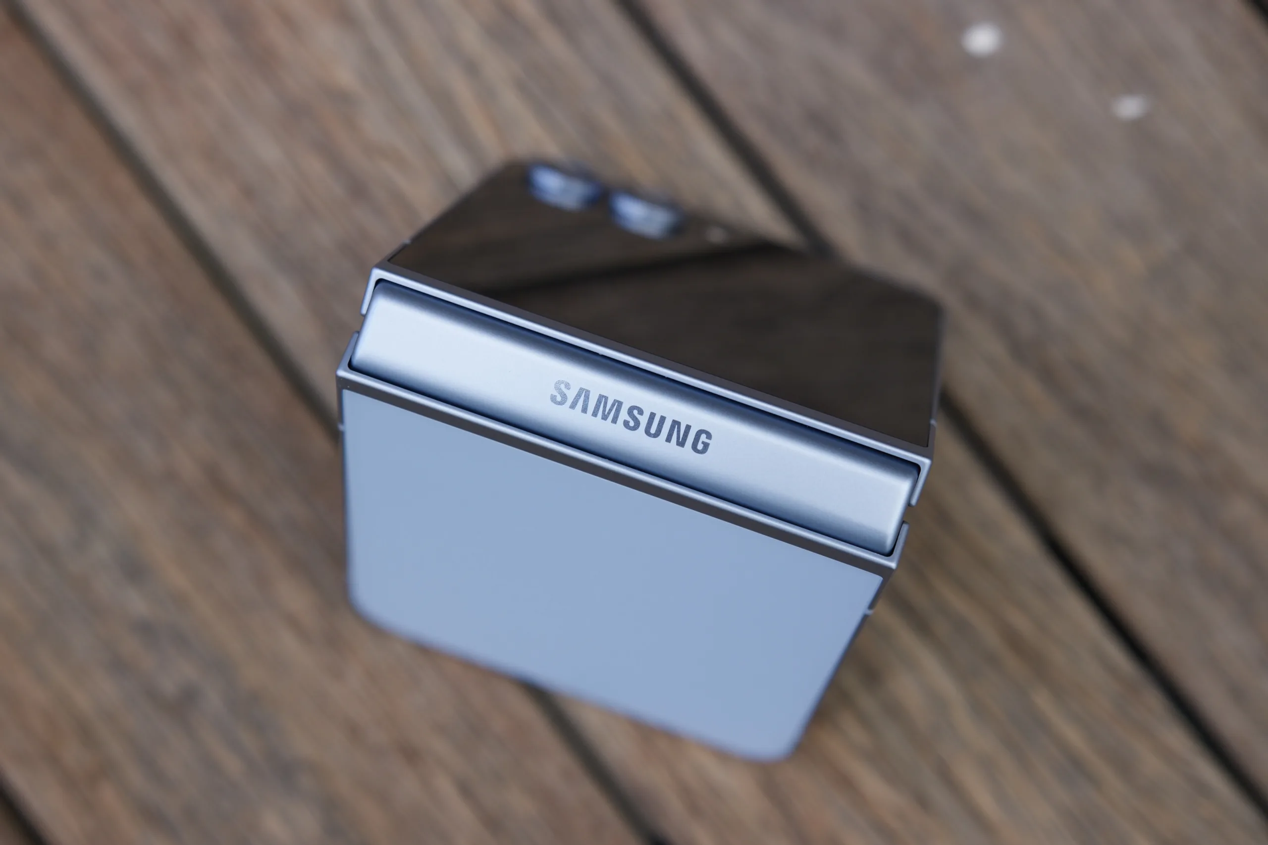 Samsung Galaxy Z Flip 7 May Miss Expected Chipset