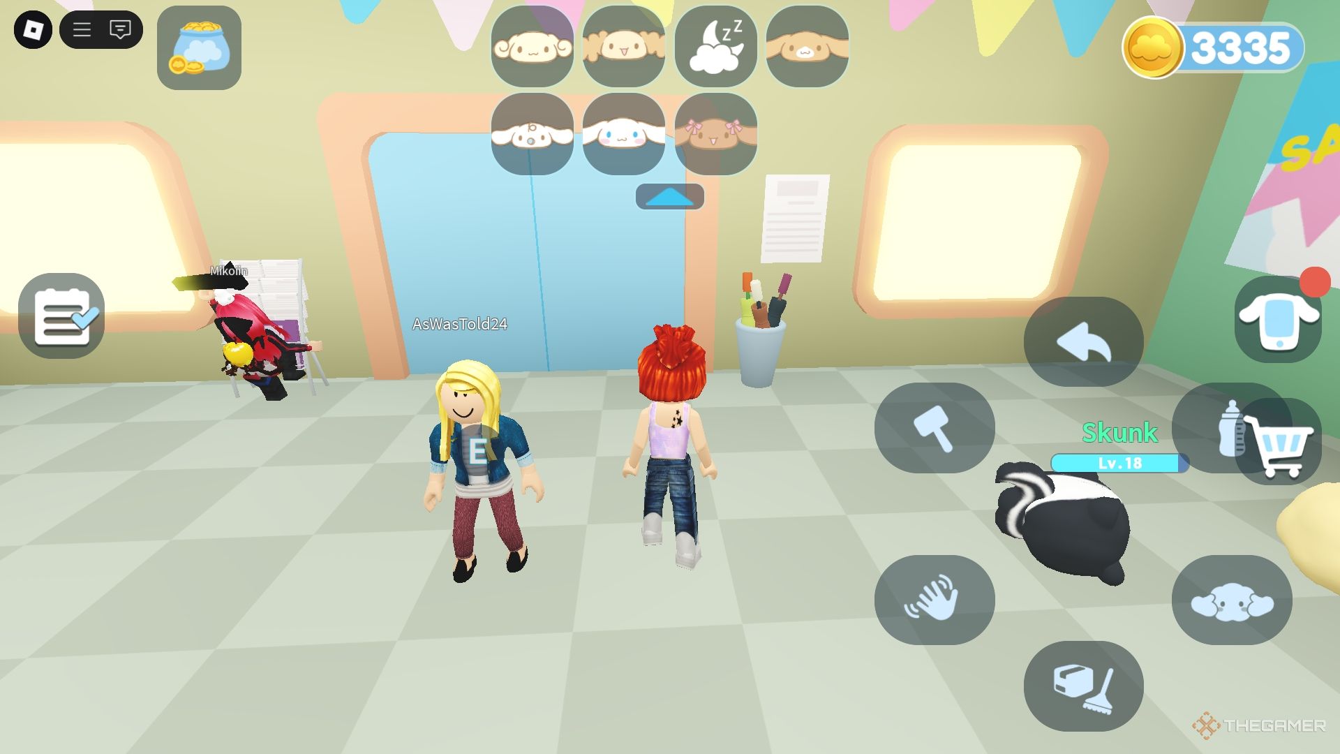 Trading with other players in Roblox Cinnamoroll Cloud Island