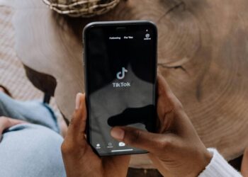 TikTok Allows Users To Add Context To Sensational Posts