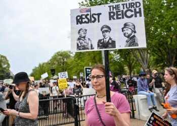Trump Confronts New Surge of Protests Nationwide