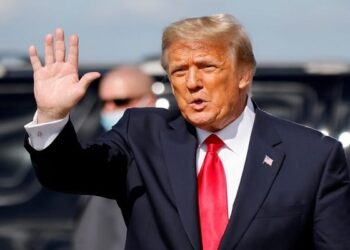 Trump Signals Interest in Iran Talks, Hints at New Nuclear Deal