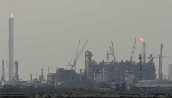 13 Dead, Dozens Injured in Explosion at Qatar LNG Plant Restart