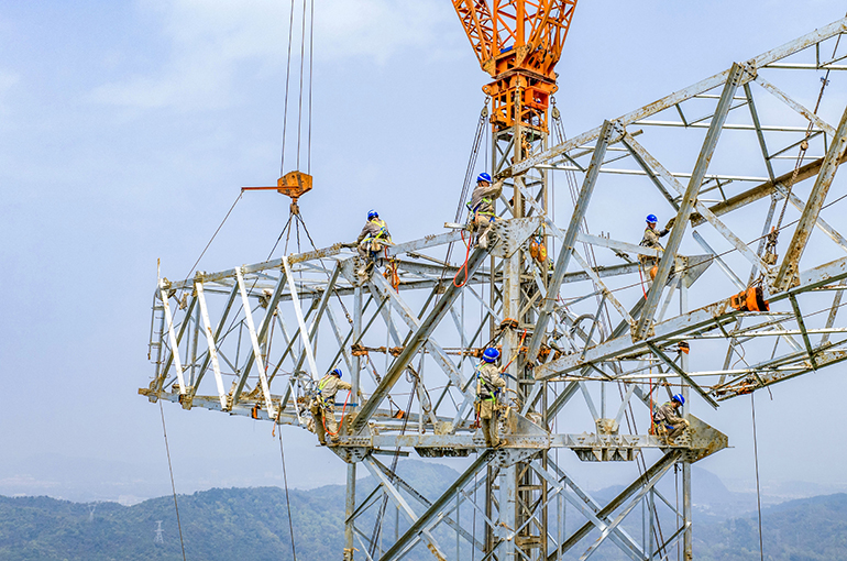 China's First Market-Based Transmission Rights Deal Sparks Cross-Region Power Flow