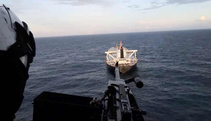 Iranian Tankers Break US Blockade Ahead of Peace Talks