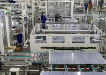 Jinko Solar Projects Double Energy Storage Shipments by 2026