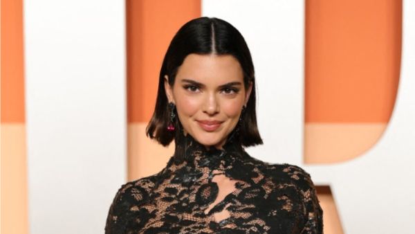 Kendall Jenner Sparks Online Debate Over Topless Photos on Instagram