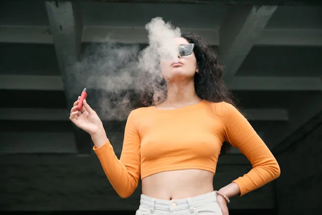 Large Study Finds E-Cigarettes Increase Lung Cancer Risk