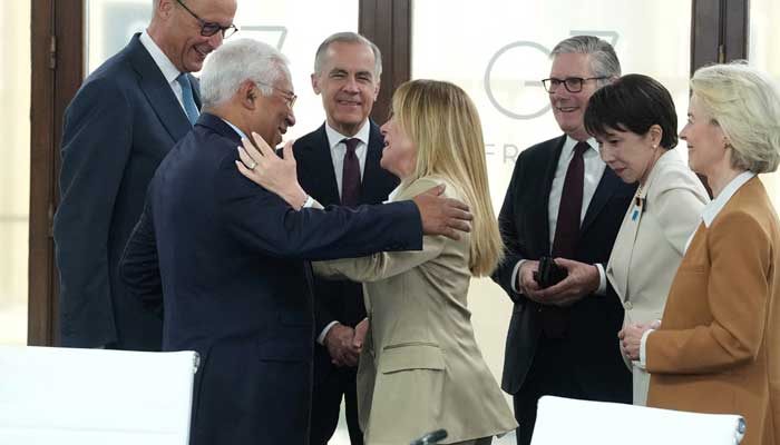 Meloni's quitting earns global praise from world leaders