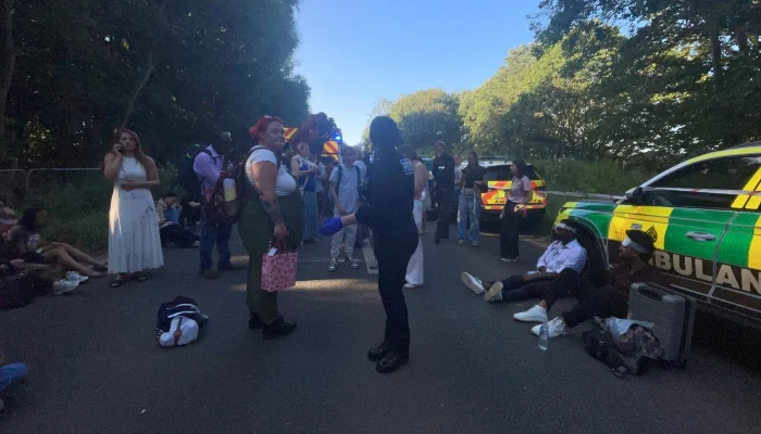 One Dead, 89 Hurt in London Train Collision Near Bedford