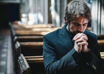 Study Connects Declining Church Attendance to Increase in Deaths of Despair