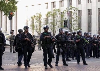 Teen Killed, 3 Wounded in Gunfire at US Graduation Ceremony