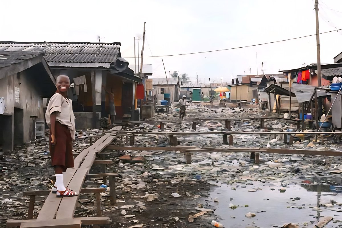 Top 25 Countries with the Lowest Quality of Life

1.  Nigeria
2.  Bangladesh
3.