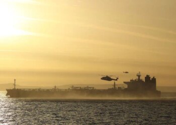 UK Stops Russian Shadow Fleet Vessel in Channel: Ministry