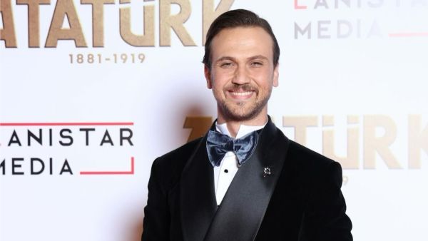 Aras Bulut İynemli Offered Lead Role in Kanal D's İyilik Öğretmeni