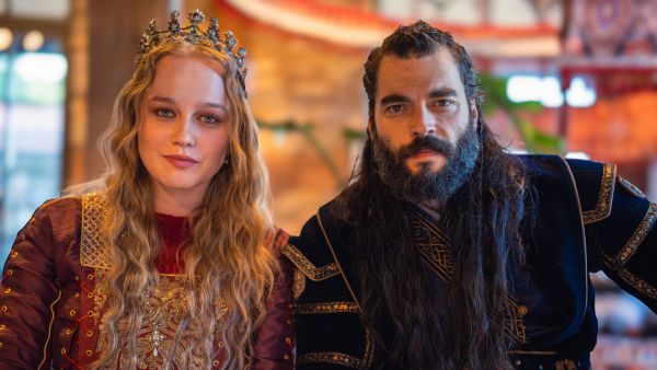 Bosnian Actress Merjem Šiljak Joins Akın Akınözü in Aşk ve Taht