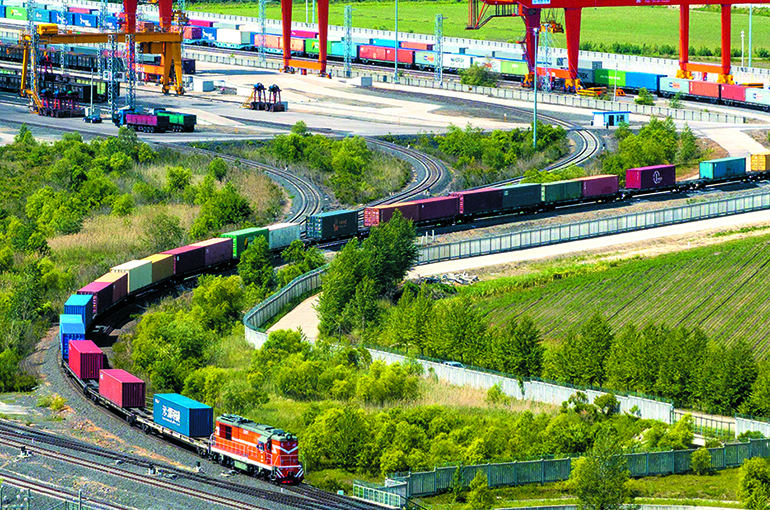 China-Europe Railway Cuts Aircon Delivery to Europe to 15 Days