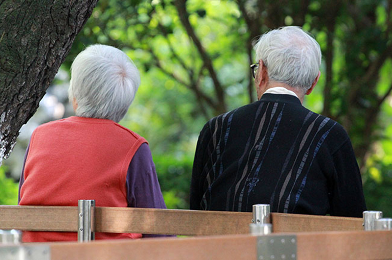 Growing Number of Chinese Seek Financial Planning for Independent Retirement