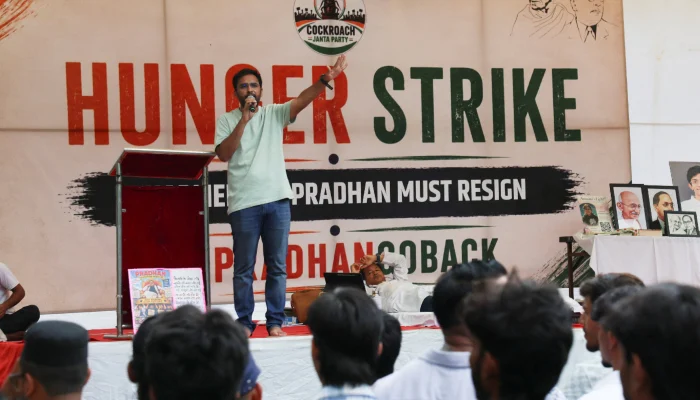 India halts 'Cockroach' protesters' march on Parliament; standoff looms