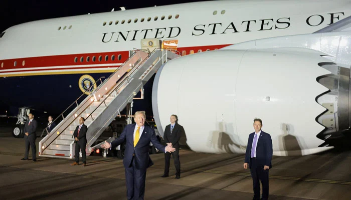 Is "Scare Force One" a Security Warning? Trump’s New Plane Sparks Debate
