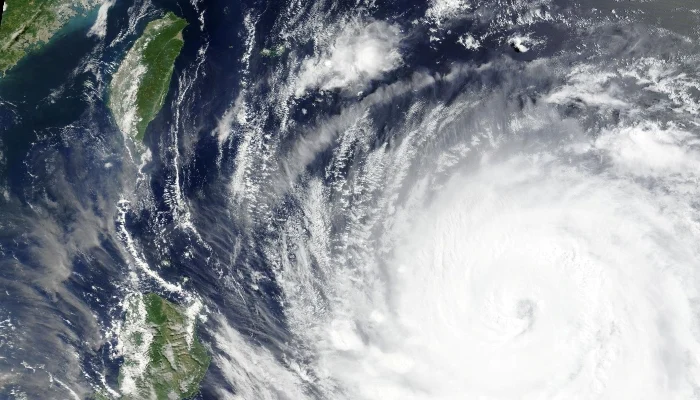 Japan's Southwestern Islands Brace for Typhoon Bavi's Approach
