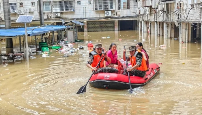 Rescue Teams Seek Missing Amid China Storms After 100,000 Evacuated