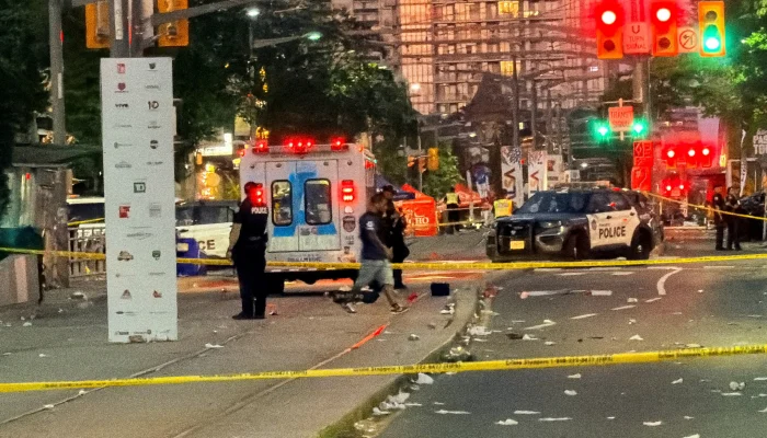 Toronto Shooting: 2 Dead, Several Hurt, Attacker Still At Large