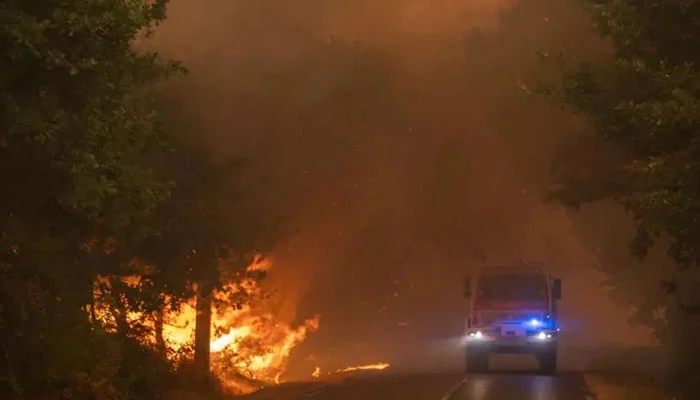 Wildfires near Bordeaux prompt evacuations as winds fuel Spanish blazes