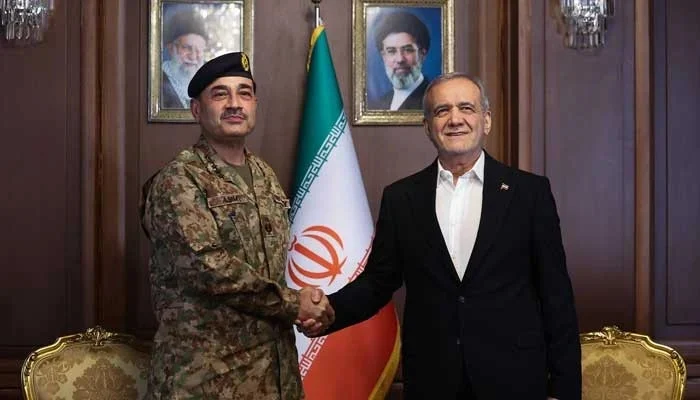 CDF Munir Heads to Tehran Amid Iran's Gulf Oil Trade Threats Over US Sanctions