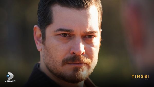 Çağatay Ulusoy Sparks Buzz Over Hair Loss and Weight Gain in Bodrum