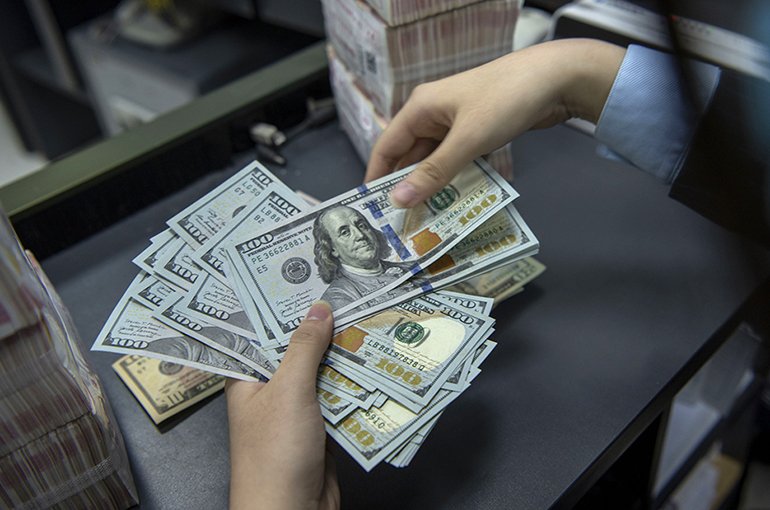 China’s US Dollar Deposit Rates Reach 4% Amid Banking Competition