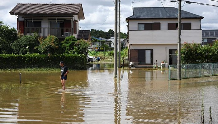 Record Floods in Japan Halt Flights, Stranding Thousands at Narita