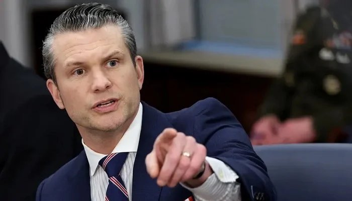 مسؤول الحرب الأمريكي هجست يتوقع إعلان خفض 20% في مناصب القادة العسكريين