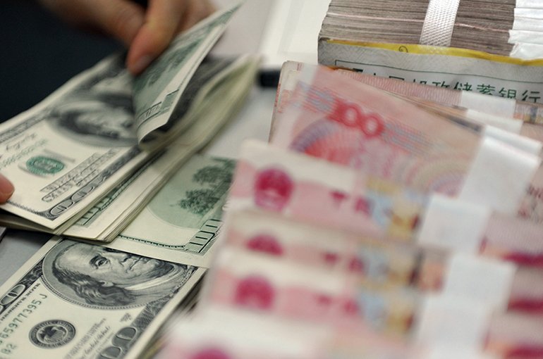 معدل اليوان الصيني مقابل الدولار يتجاوز 6.7 ويصل لأعلى مستوى في 4 سنوات