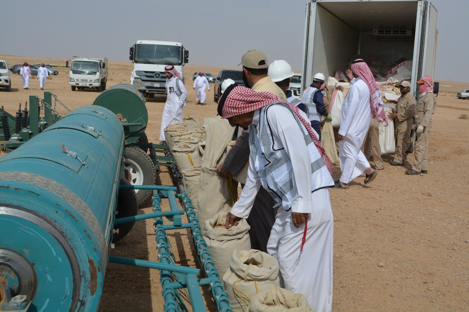 نثر البذور