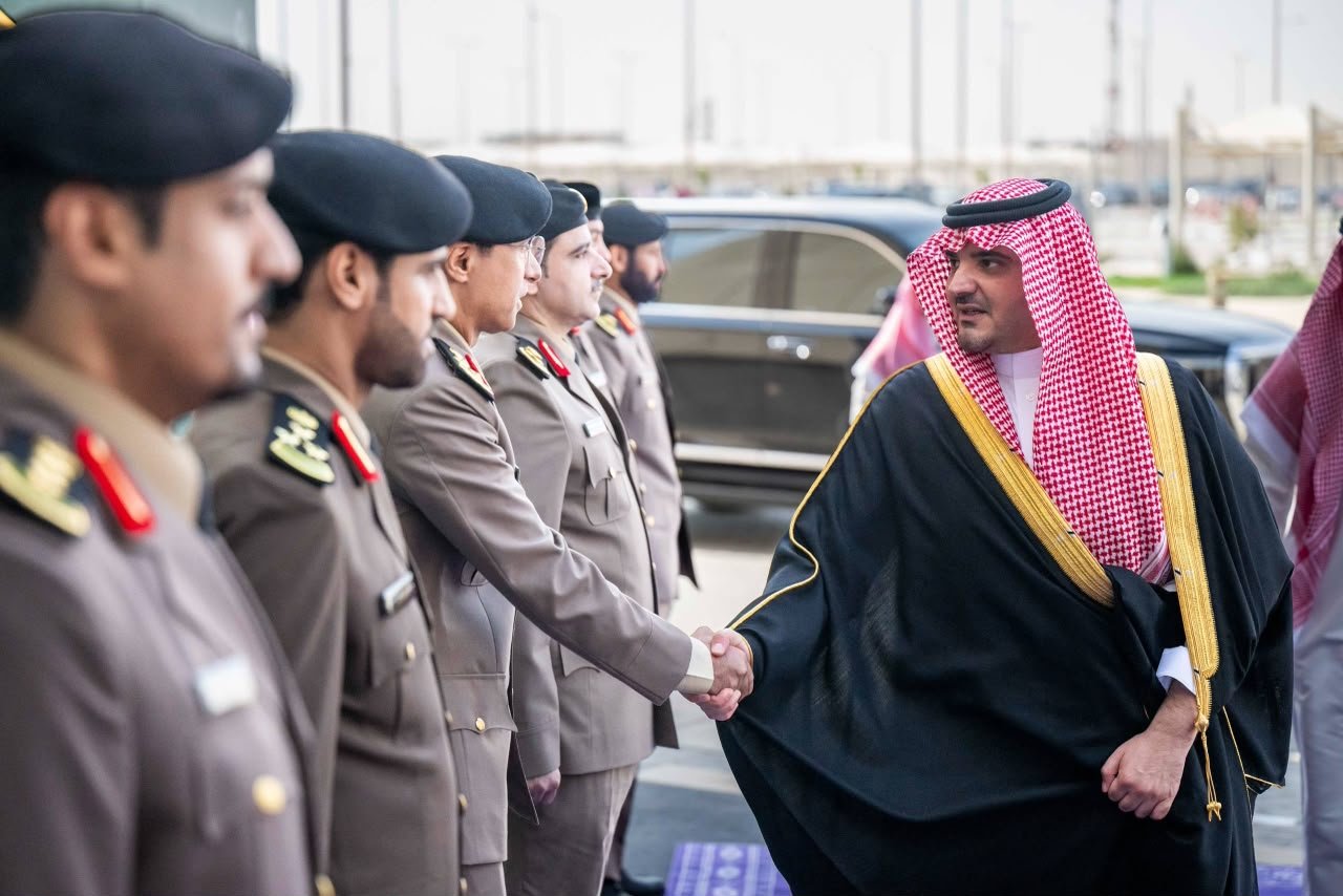 جريدة الرياض | عبدالعزيز بن سعود يفتتح مبنى القبول الموحد بالداخلية