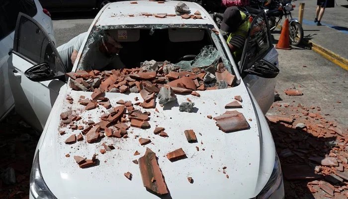 زلزال بقوة 7.7 يهز جنوب بنما يدمّر منازل ويوقف الرحلات