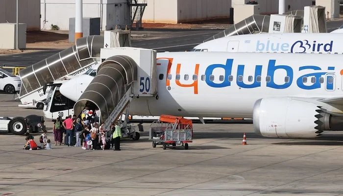 سباك يساهم في إنقاذ طائرة فلايب دبي بعد هجوم المساعد على القبطان – ترامب