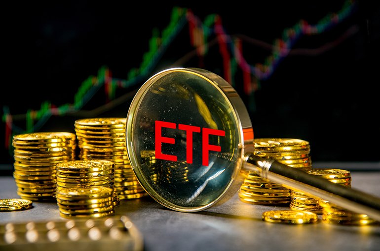 هيئة الأوراق المالية الصينية توافق على أول 18 صندوق تداول نشط